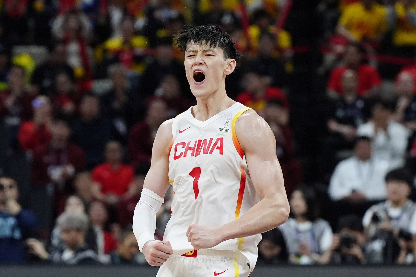 段冉:曾凡博模型大 速度快 身体素质好 今晚他让日本吃尽了苦头